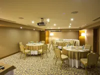 فولي هوتل إسطنبول Hotels near رصيف ميناء الحريم
