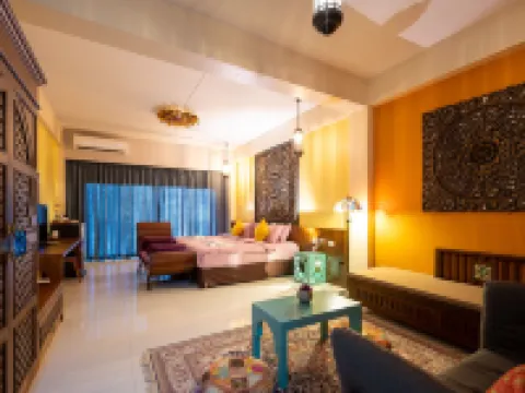 標誌飯店 The City Pillar Shrine Ranong附近的飯店