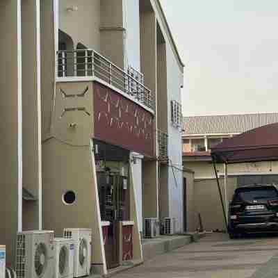 LaRosa Executive Guest House Hotel Exterior