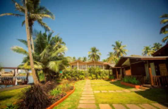 Riva Beach Resort Hotel di 