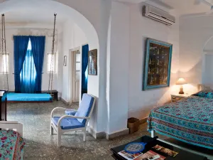 ニームラーナズ - ヒル フォート - ケスロリ