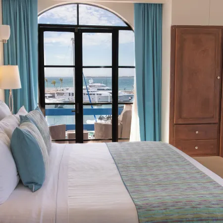 The Westmarine Waterfront Hotel