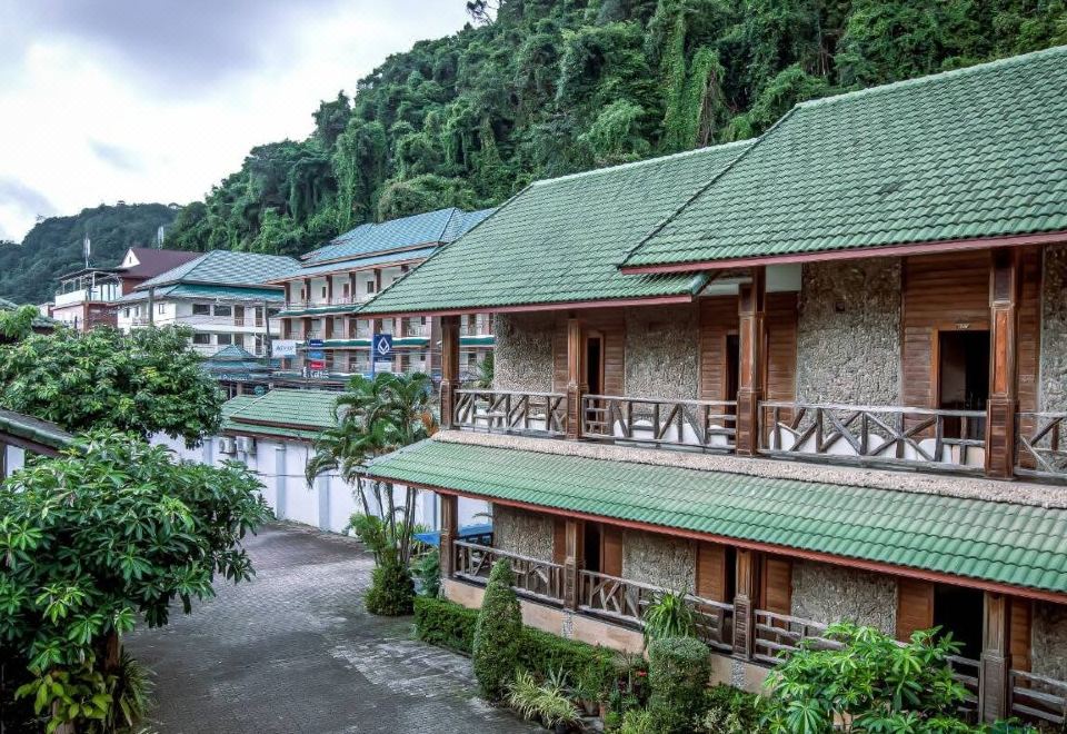 꼬 창 라군 프린세스 호텔의 야외 수영장