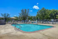 Motel 6 Red Bluff, CA