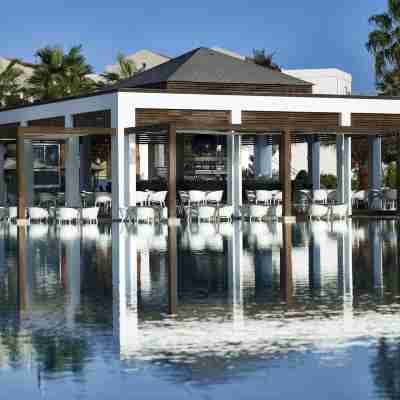 Pelagos Suites Hotel & Spa Hotel Exterior