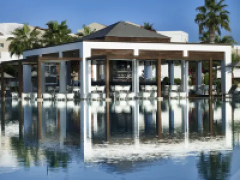 โรงแรมปาลากอส สวีทส์ โรงแรม & สปา