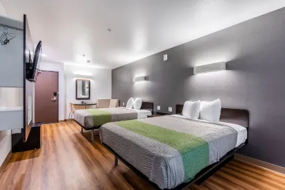 德克薩斯奧斯汀 - 機場 6 號汽車旅館