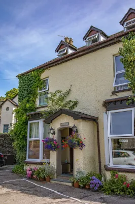 The Cottage - parking