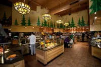 Great Wolf Lodge Niagara Falls - breakfast