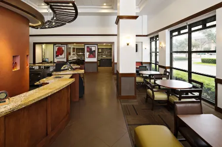 Hyatt Place Dallas Plano Отели рядом с достопримечательностью «TUMI Store - Legacy West»