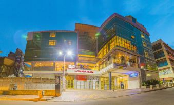 Russell Hotel