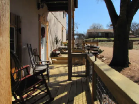 Covered Wagon B&B Guesthouse Hotels in Mason County