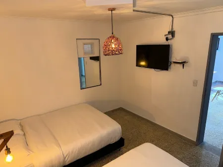 Rustik House Отели рядом с достопримечательностью «Plaza de Toros La Macarena»