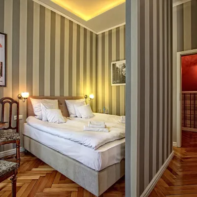 สตาร์คินอ Cinema Residence โรงแรมใกล้สนามบินวลาดีสลาว์ เรย์มอนต์