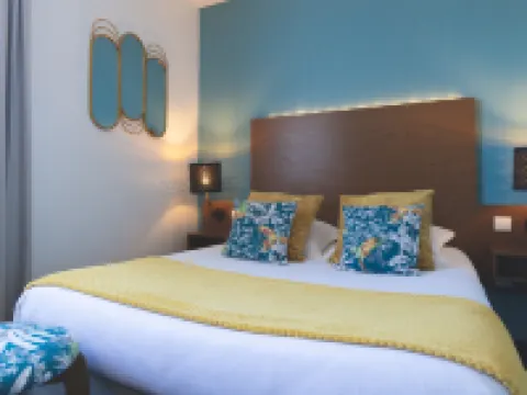 柯塔比雷斯酒店 阿貢庫坦維爾酒店