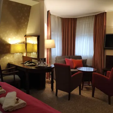 Hotel Stare Miasto Old Town Отели рядом с достопримечательностью «Polish Theatre»