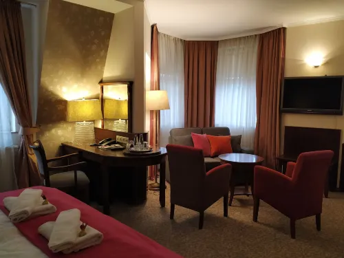 Hotel Stare Miasto Old Town - ที่มีบาร์