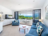 Saltwater Luxury Apartments - Mountain view