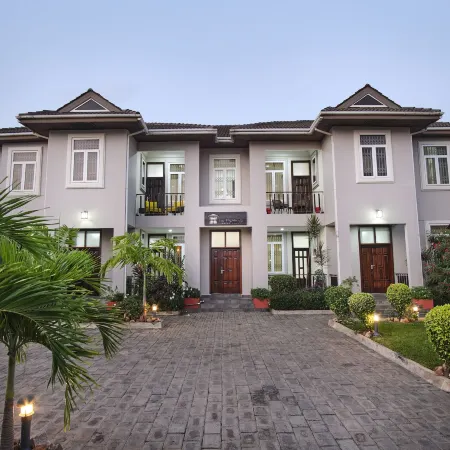 The Highbridge Guest Lodge