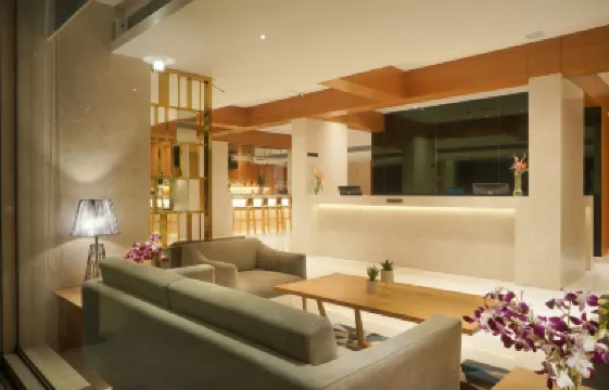 Cocoon Hotel Hotels near Empress Garden