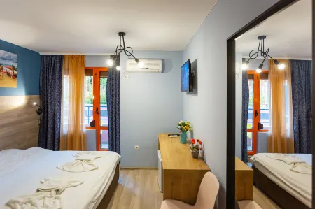 Family Hotel Jemelly Отели в г. Несебыр