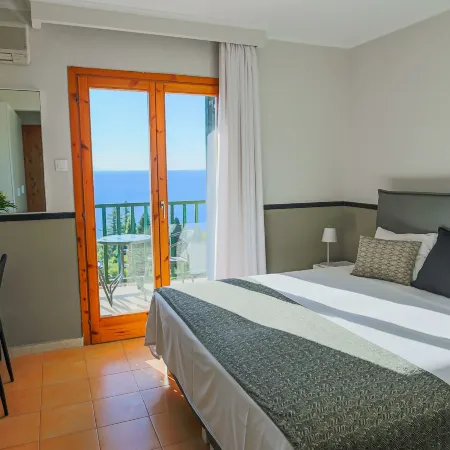 Corfu Aquamarine Hotel