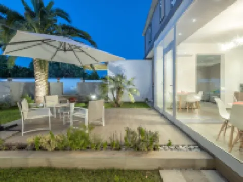 アウリエンツィア ラグーザのホテル