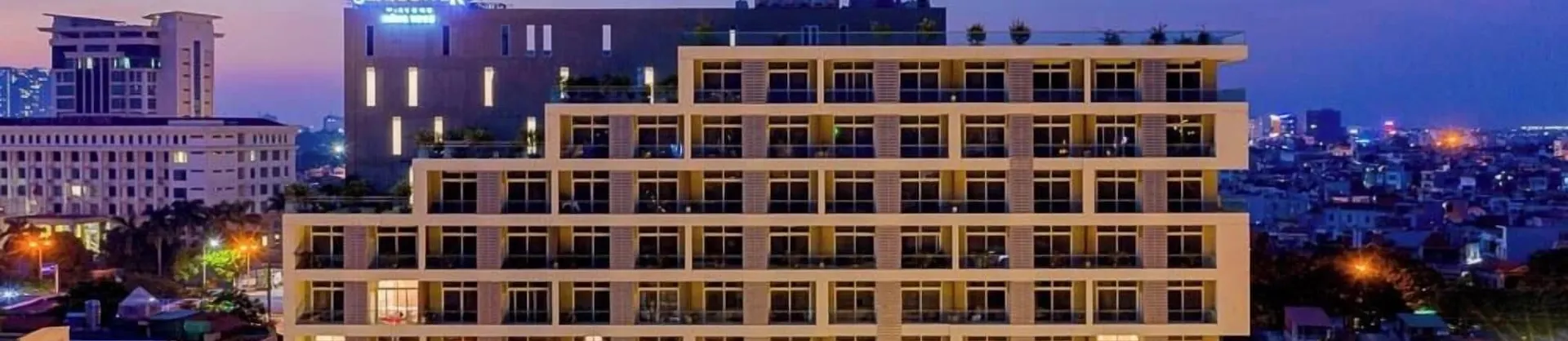 Four-Star Hotels