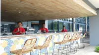 Swiss-Belresort Belitung - bar