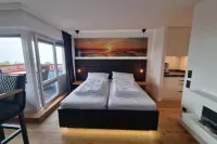 Little Skysuite W 94