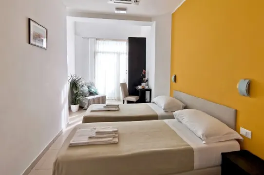 โรงแรมโปเอตโต