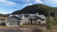 Beautiful Home on 40+ Acres on South Platte River Hotel a Pine