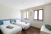 Porto Gaia City House by MP Hotels in Мафамуде