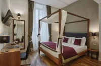 L'Obelisque Maison de Luxe
