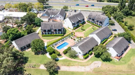 Camden Valley Inn Отели в г. Spring Farm