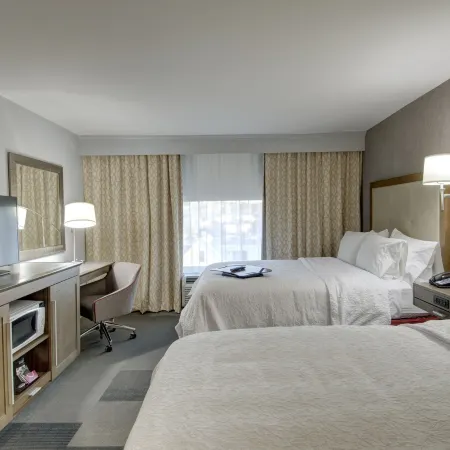 Hampton Inn & Suites Springfield Downtown