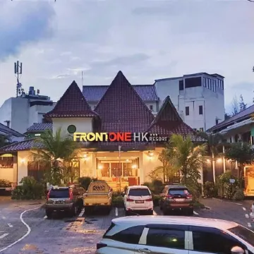 Front One HK Resort Simpang Lima Semarang