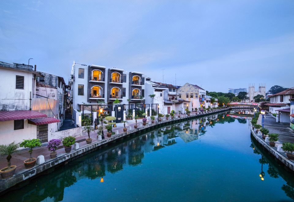 1825 갤러리 호텔 내부