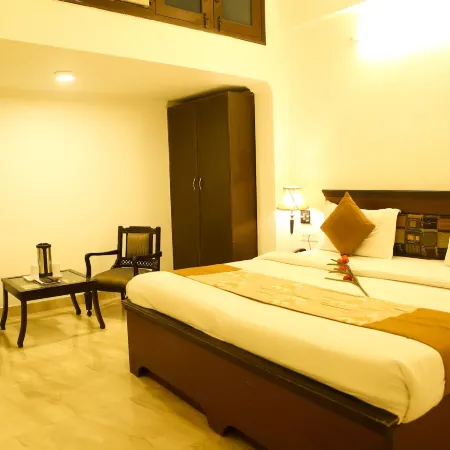 Hotel Kamla Palace