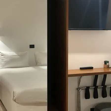 Albergo Delle Regioni, Barberini - Fontana di Trevi Hotels in Rome