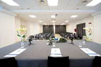 B&B HOTEL Mantova Cristallo - 4 ดาว