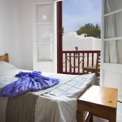 ديميترا بنسيون Hotels near شاطئ ميجالي أموس