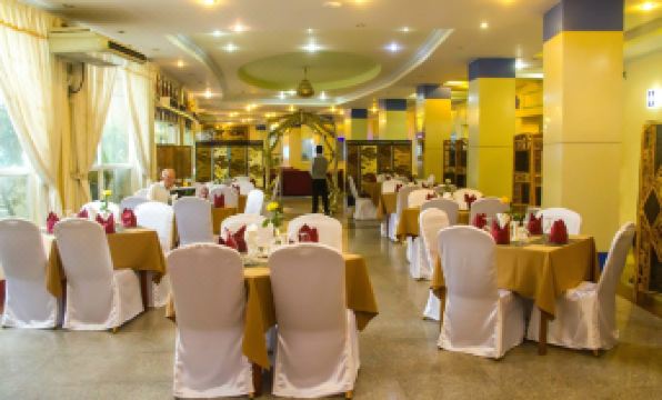 City Golf Resort Hotel