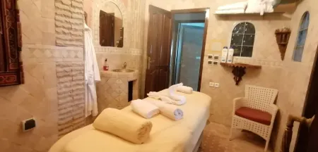 Pasta Plaza Отели в г. Асила