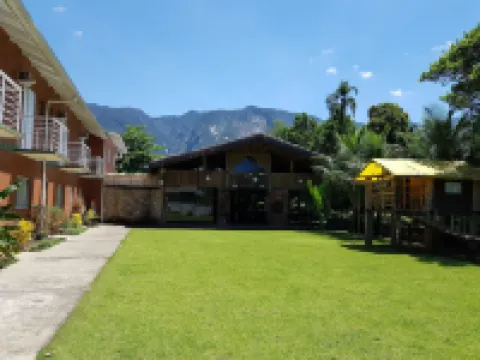 Residencial Dos Portugas โรงแรมในเบอร์ติโอก้า