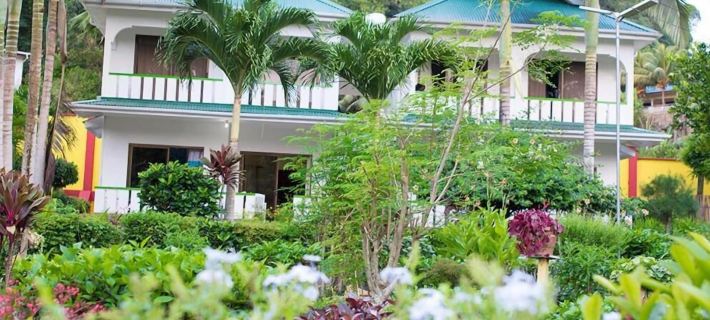 Evergreen Apartments Hotels in Baie Lazare