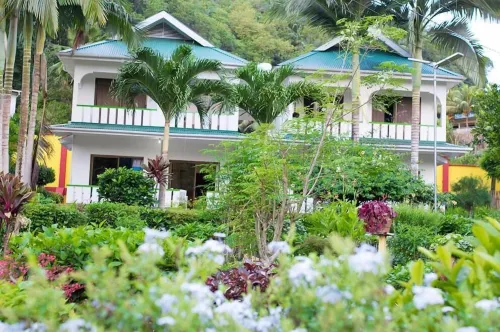 Evergreen Apartments - Apartments