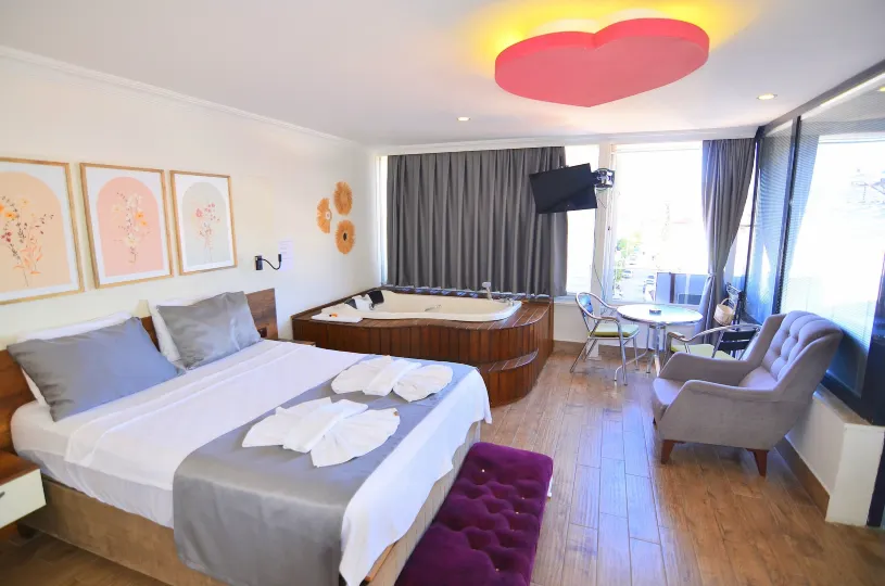 米科納特公寓酒店