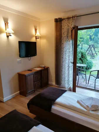 Dolina Leśnicy Ski & Spa Resort Отели в г. Brenna