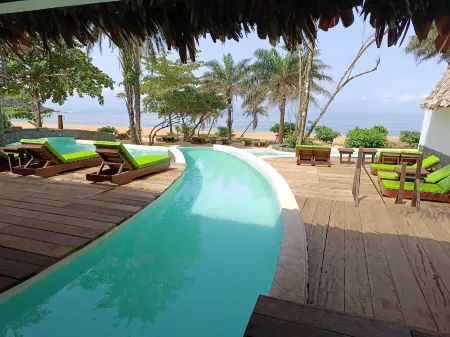 Warkolor Jungle Lodge & Reserve Отели в г. Коммонуэлт